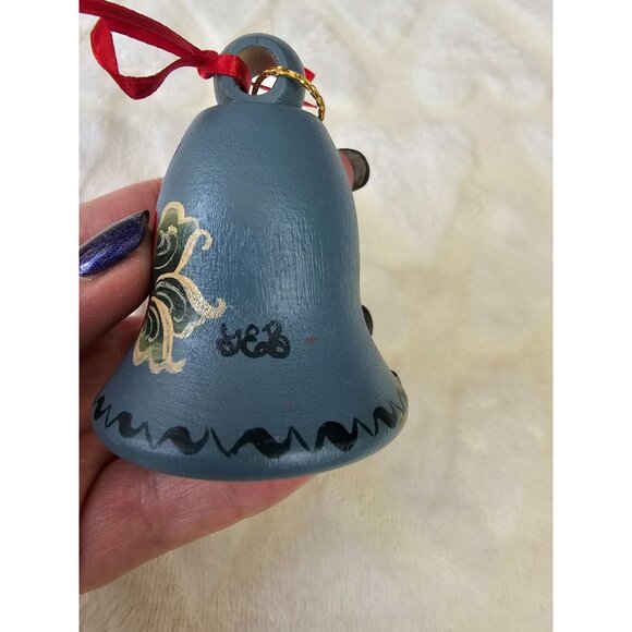 Norweigen Christmas Ornament Blue Bell Artist Signed - Picture 2 of 7